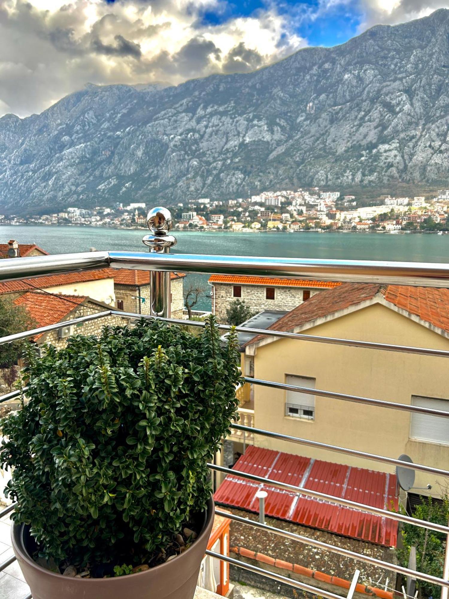 Apartments Markovic Kotor Eksteriør bilde